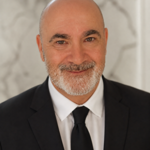 Dr. Hugo Núñez Bernadet